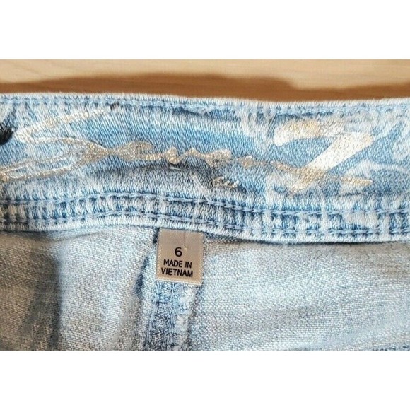 SEVEN7 Women's Size 6 Blue Jean Floral Print Denim Shorts 30" Waist - Picture 5 of 7